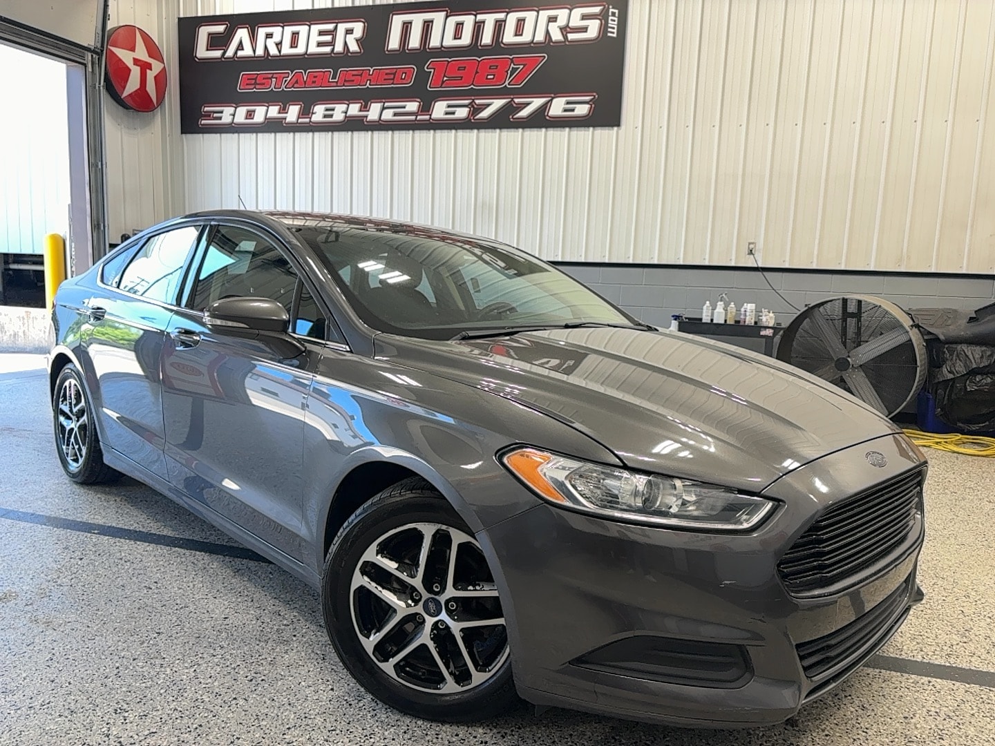 2016 Ford Fusion SE FWD's photo