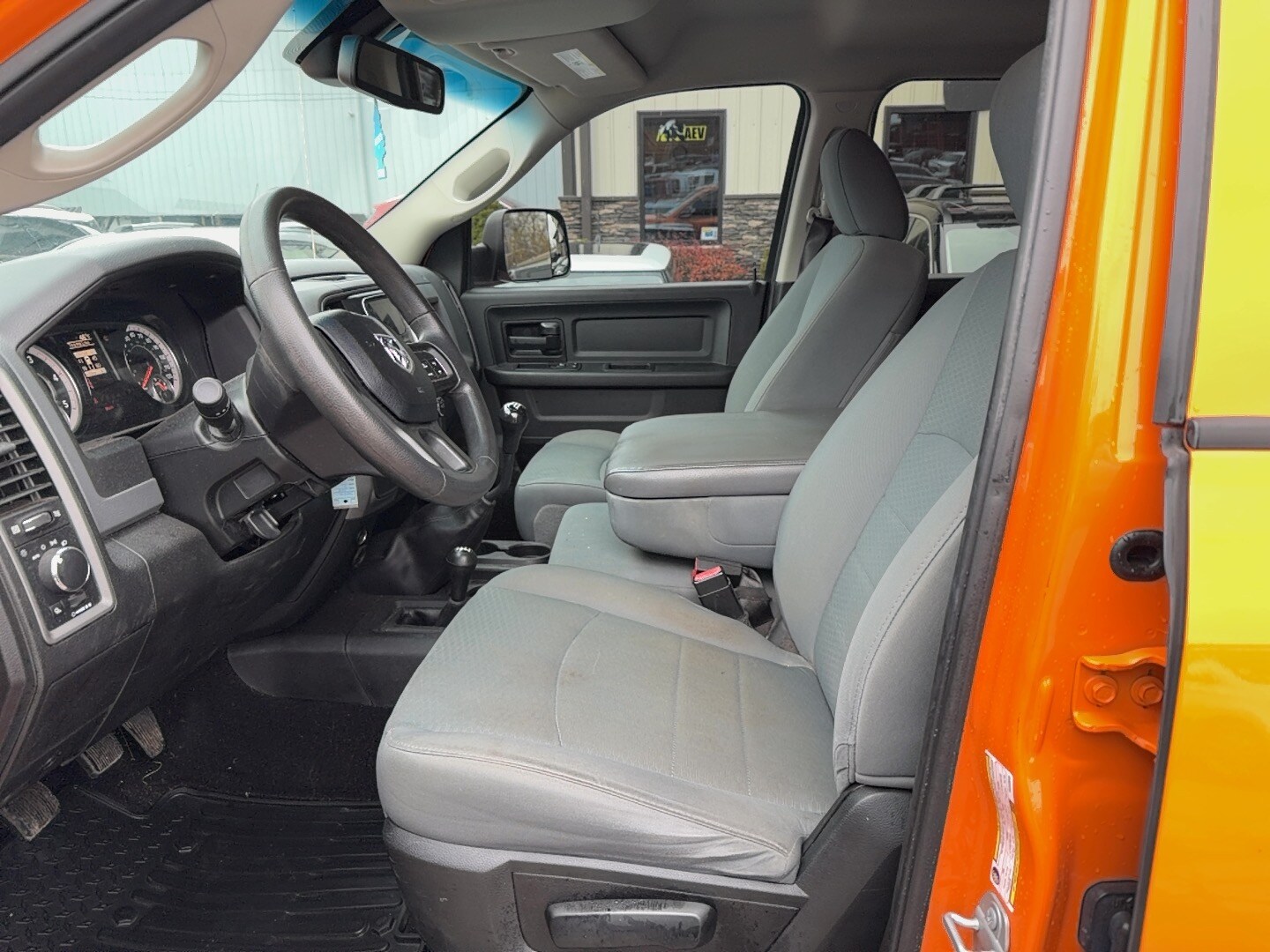 2018 Ram 2500 Tradesman photo 3