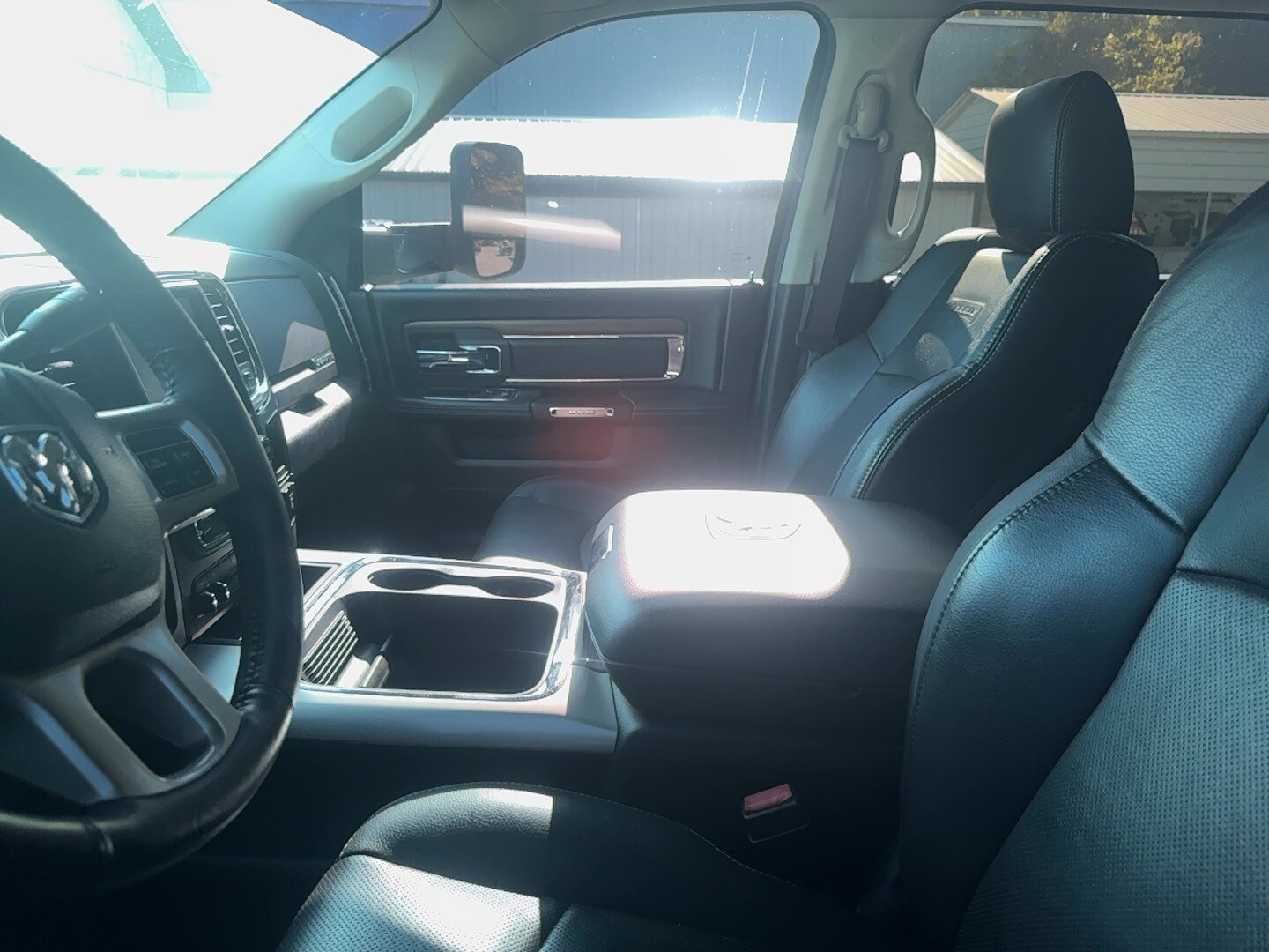 2016 Ram 2500 Laramie photo 3