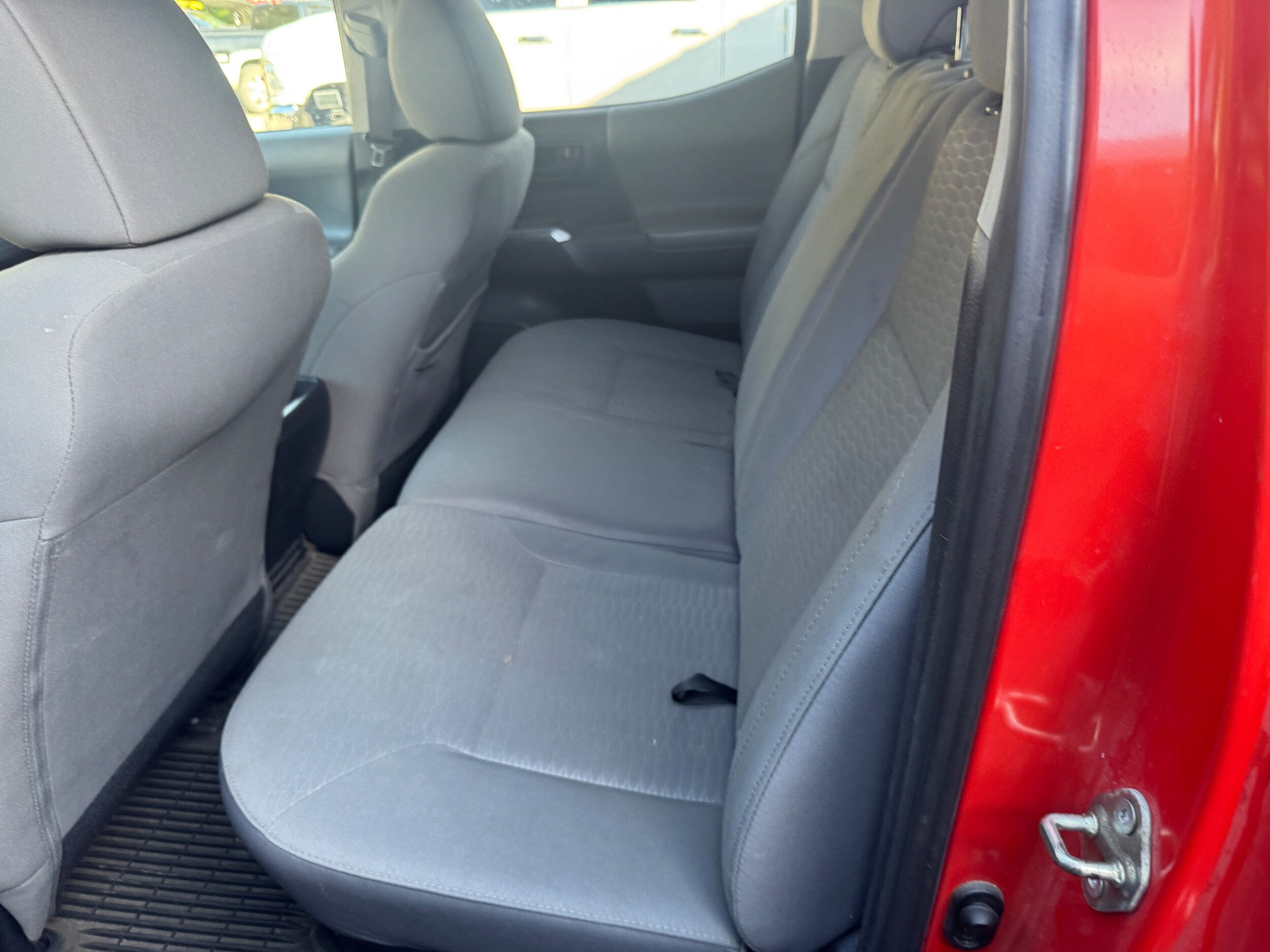 2016 Toyota Tacoma SR5 Sport TRD Pro photo 3