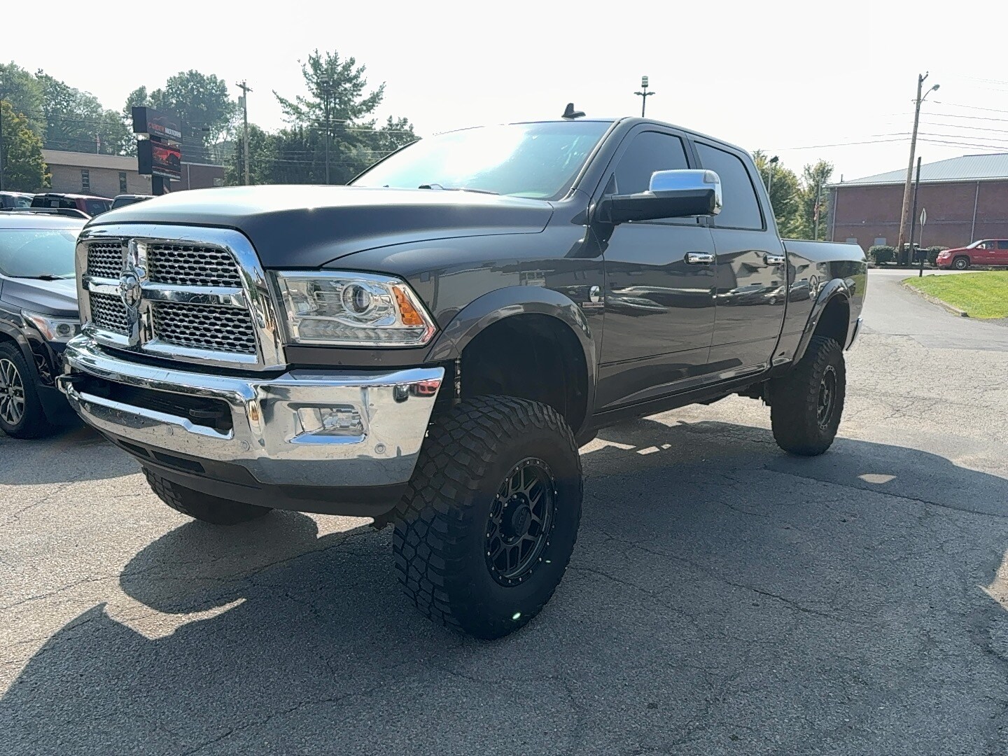 2017 Ram 2500 Laramie photo 2