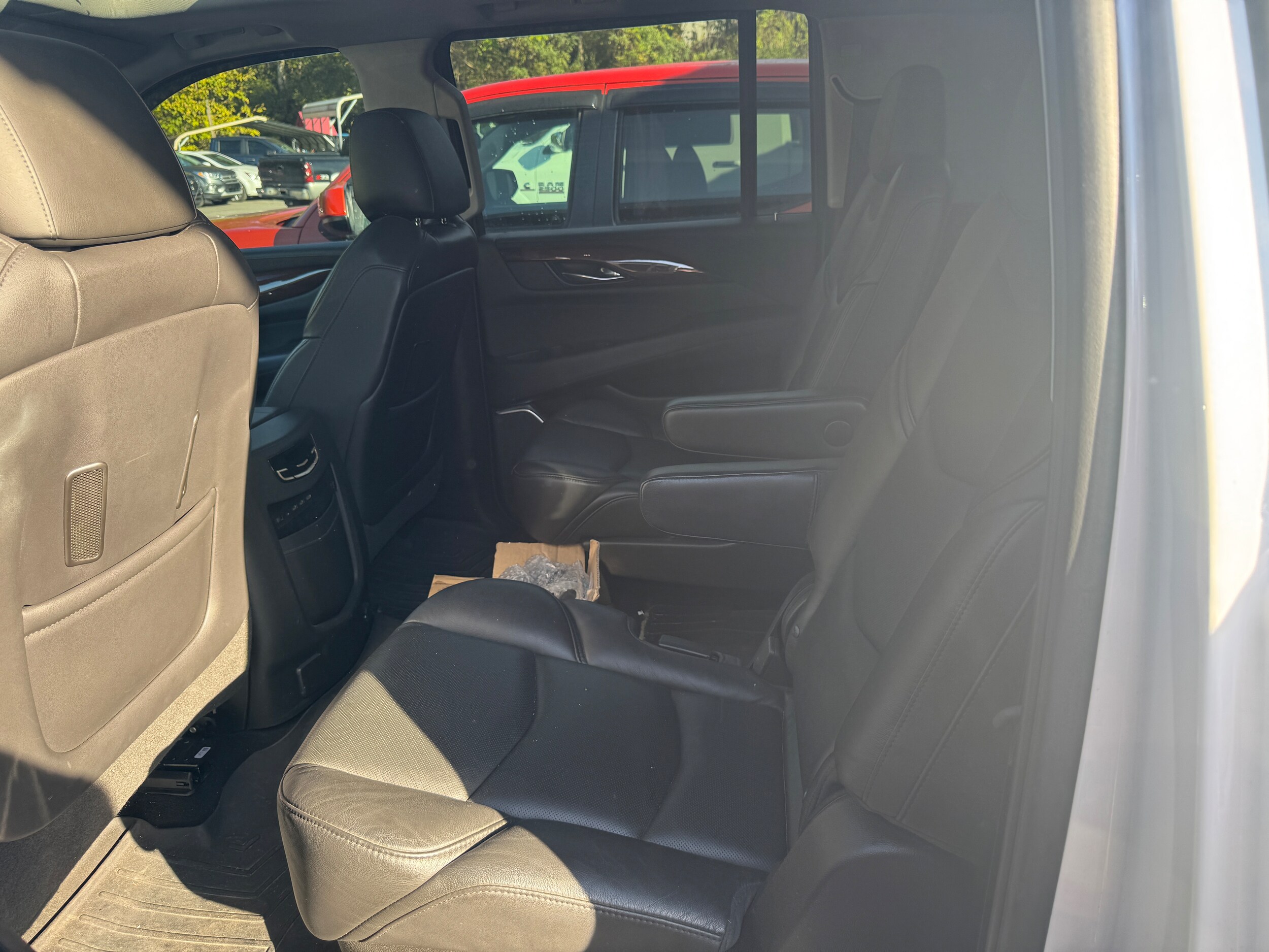 2019 Cadillac Escalade ESV Premium Luxury photo 4