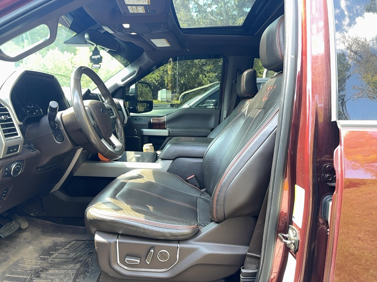 2017 Ford F-350 King Ranch photo 3