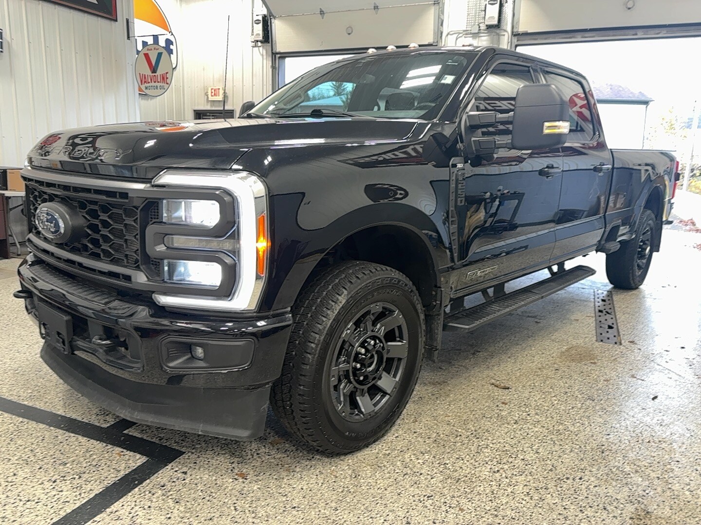 2023 Ford F-250 XLT photo 2