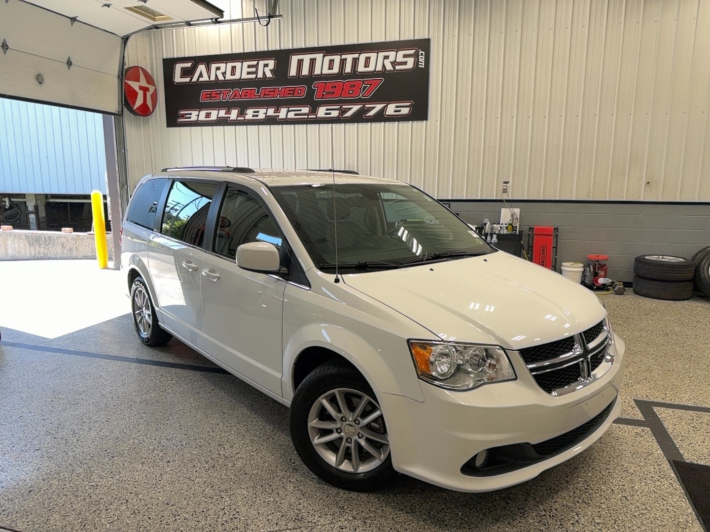 White Knuckle 2019 Dodge Grand Caravan Minivan Front-Wheel Drive Automatic