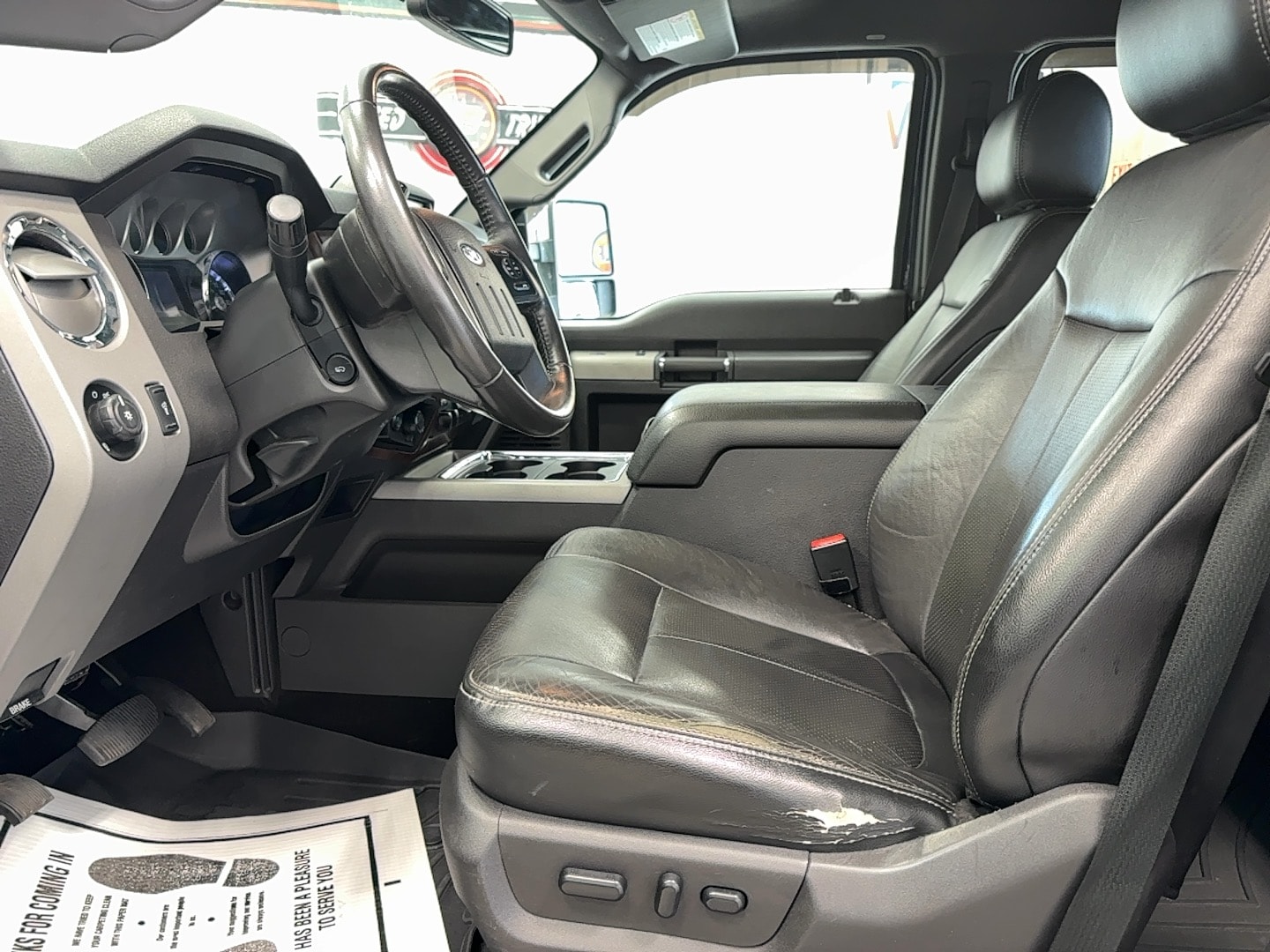 2015 Ford F-350 Super Duty Platinum - Photo 11
