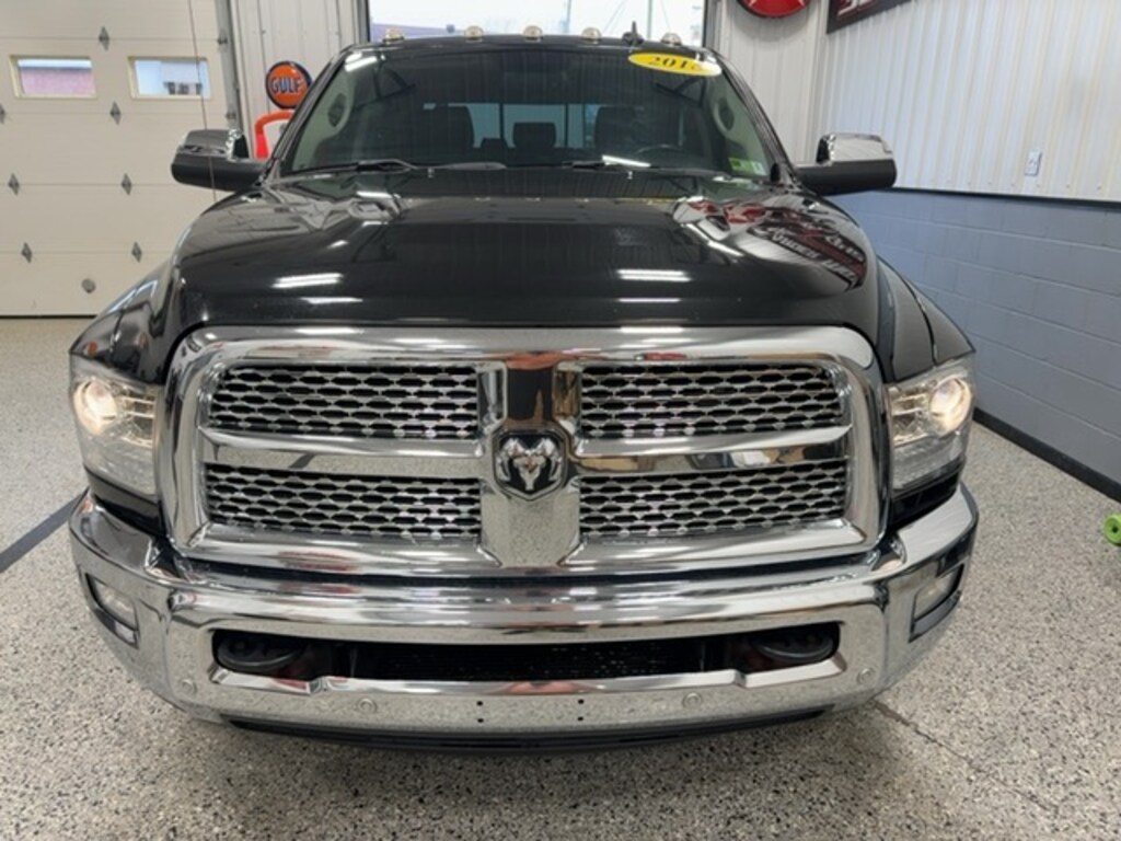 Used 2018 Ram 3500 For Sale at Carder Motors Inc. VIN 3C63RRML0JG385219