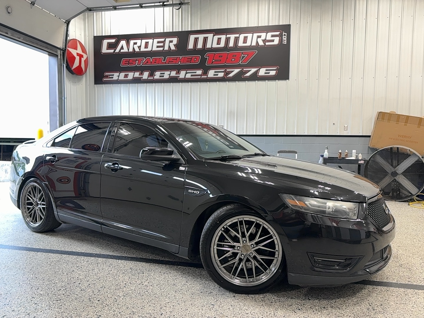 2015 Ford Taurus SHO AWD's photo