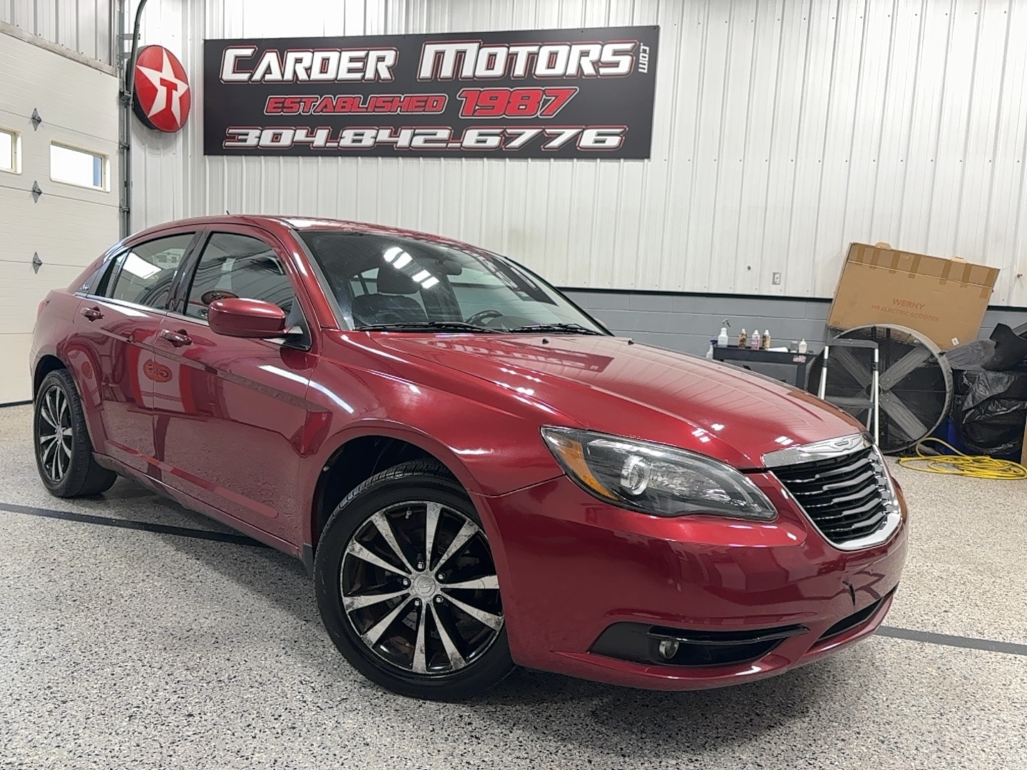 2013 Chrysler 200 Touring's photo