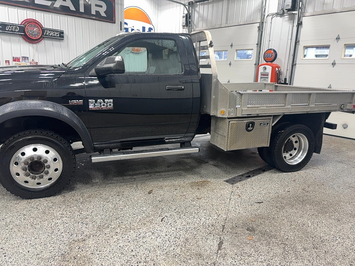 2016 Ram 5500 Tradesman photo 3