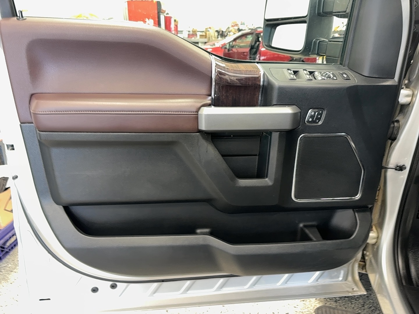 2017 Ford F-350 Super Duty Platinum - Photo 12