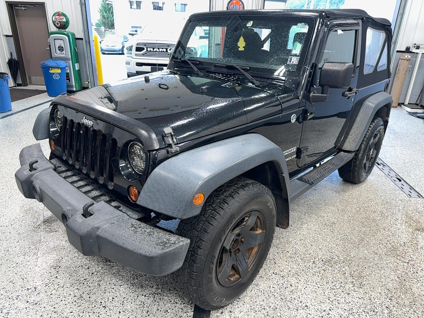 2013 Jeep Wrangler Sport photo 4