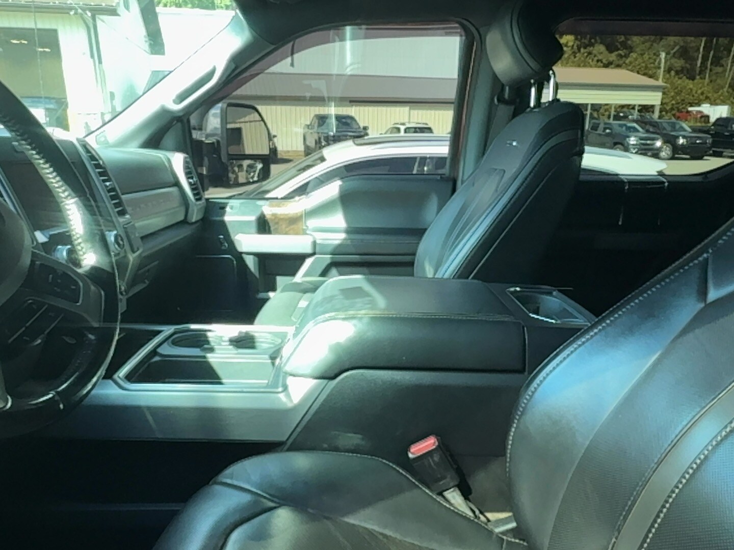 2017 Ford F-450 Platinum photo 3