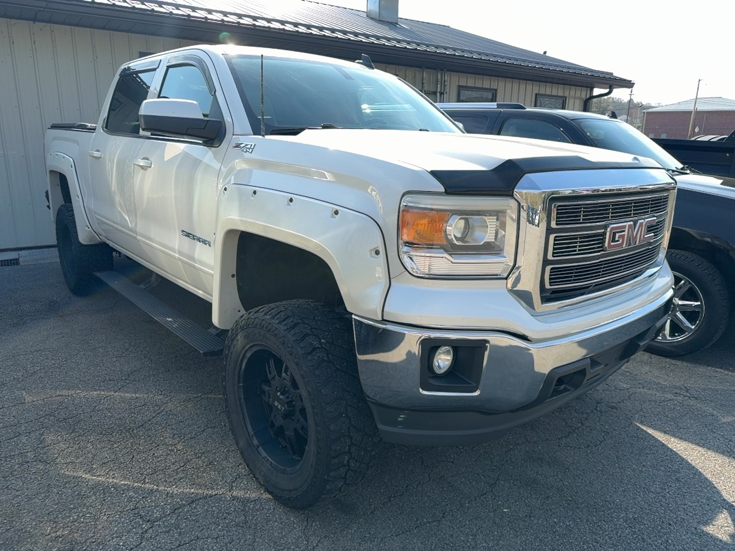 White Diamond Tricoat 2015 GMC Sierra 1500 SLE Crew Cab 4WD Pickup Truck Four-Wheel Drive Automatic