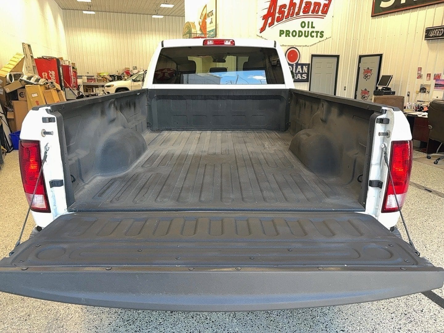 2018 RAM Ram 2500 Pickup Tradesman - Photo 17