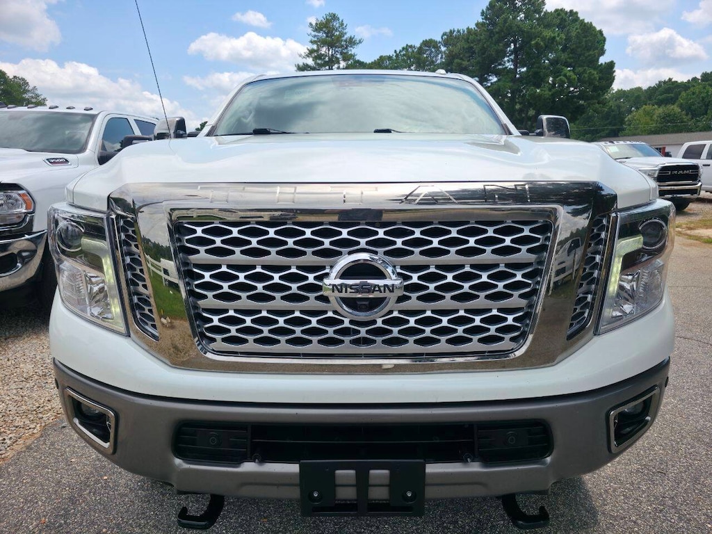 Used 2018 Nissan Titan XD Platinum Reserve 4x4 4dr Crew Cab (Diesel) Pickup Truck