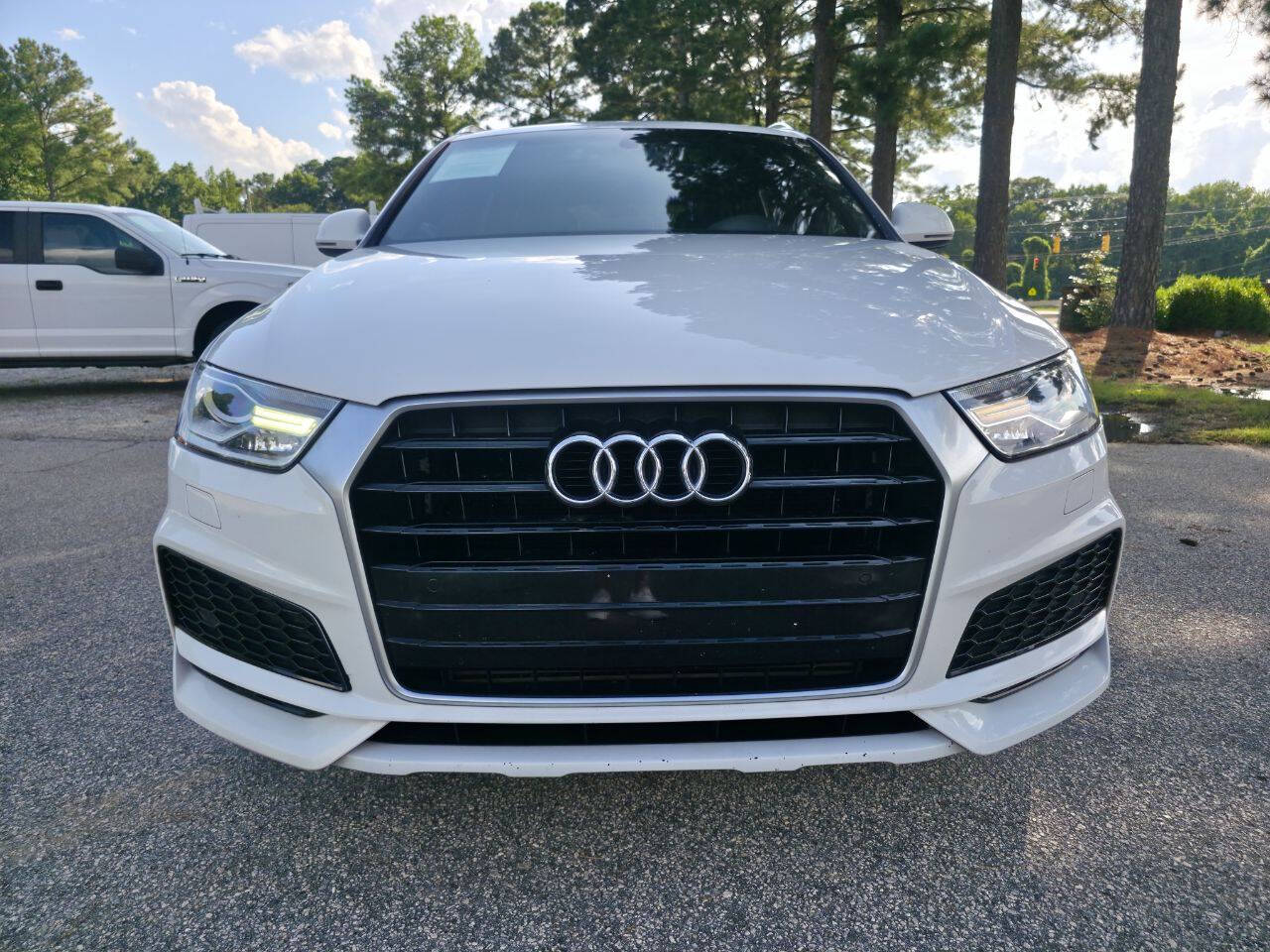 2018 Audi Q3 Premium photo 2