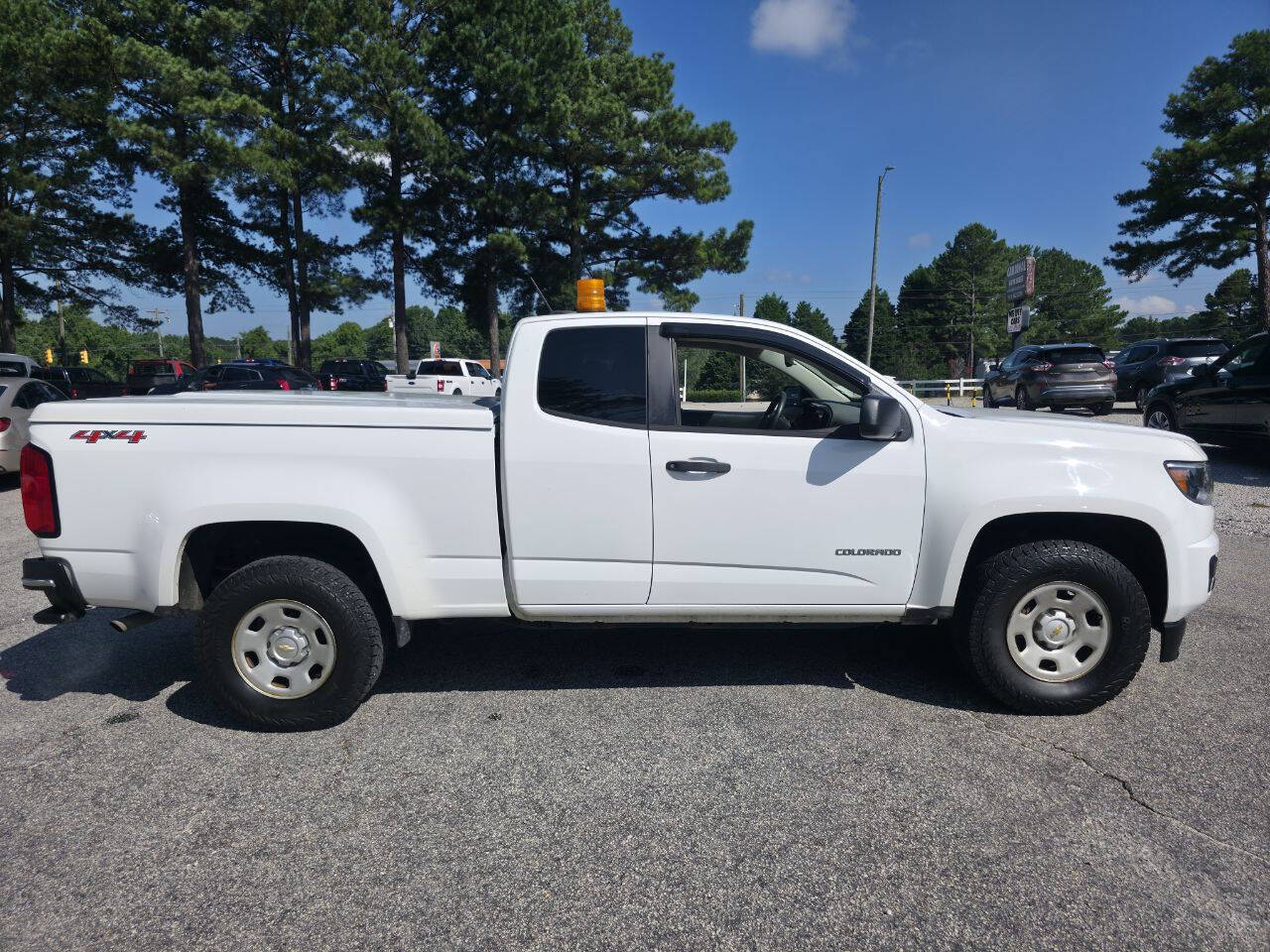 2017 Chevrolet Colorado Work Truck photo 2