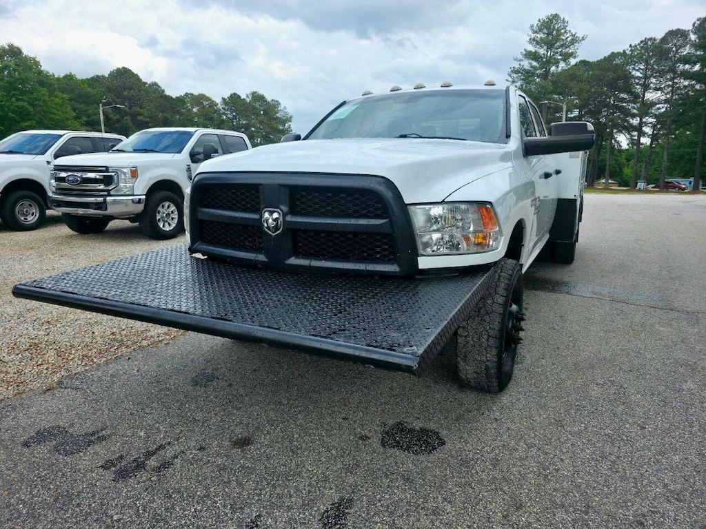 Used 2017 Ram 3500 Tradesman 4x4 4dr Crew Cab 172.4 in. WB Chassis Chassis