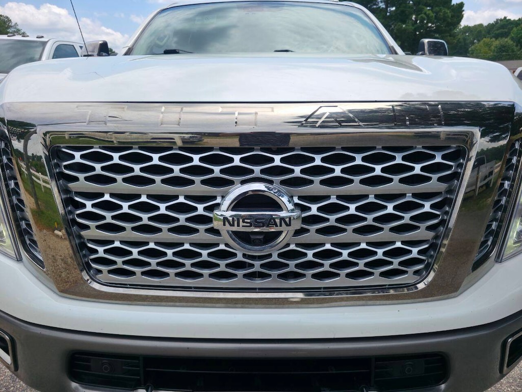 Used 2018 Nissan Titan XD Platinum Reserve 4x4 4dr Crew Cab (Diesel) Pickup Truck