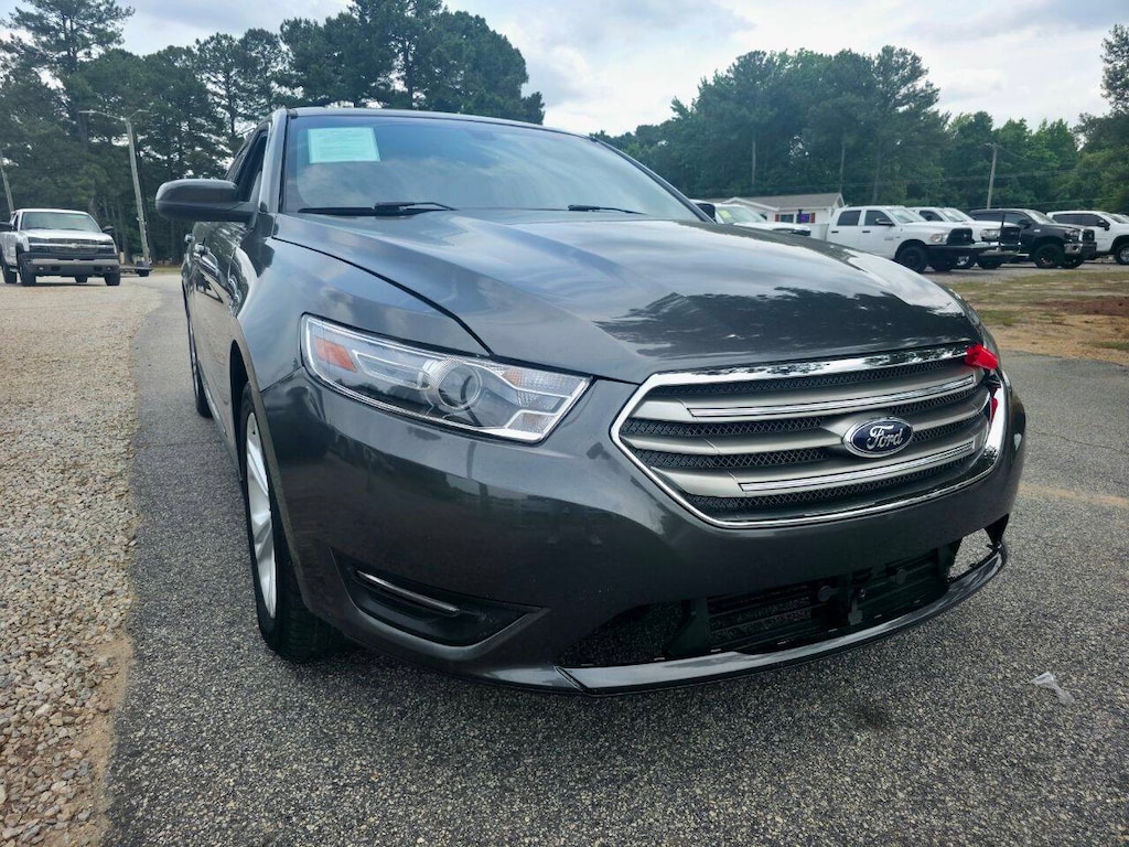 Used 2017 Ford Taurus SEL 4dr Sedan Sedan