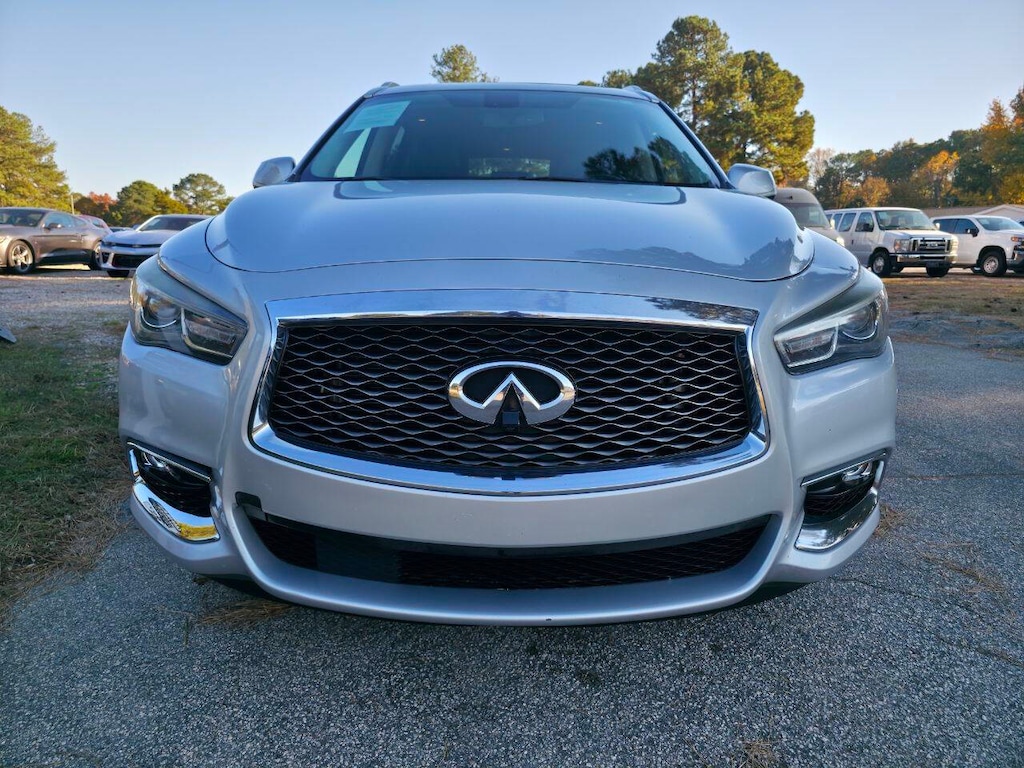 Used 2018 INFINITI QX60 Base 4dr SUV SUV