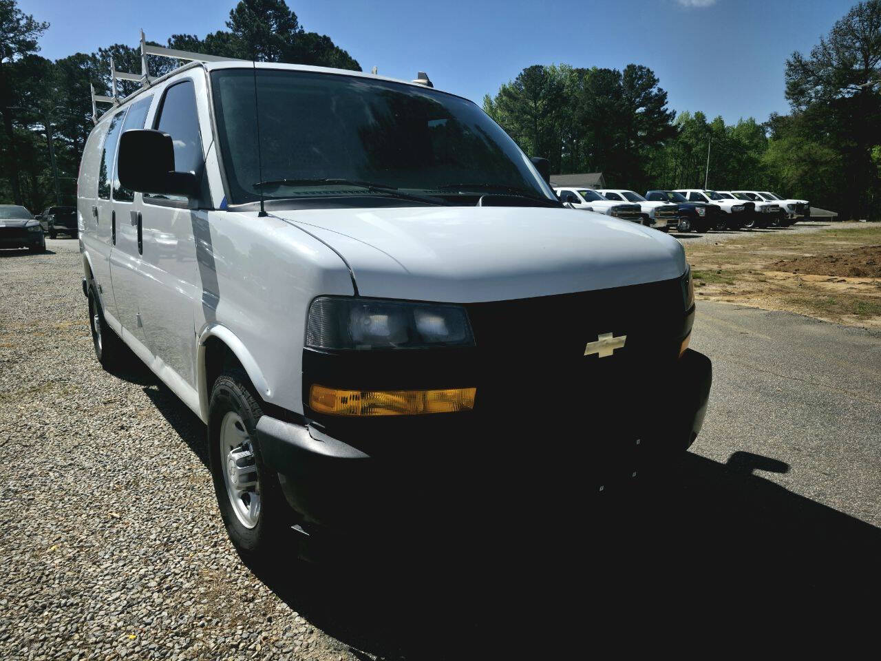 View vehicle photo 7