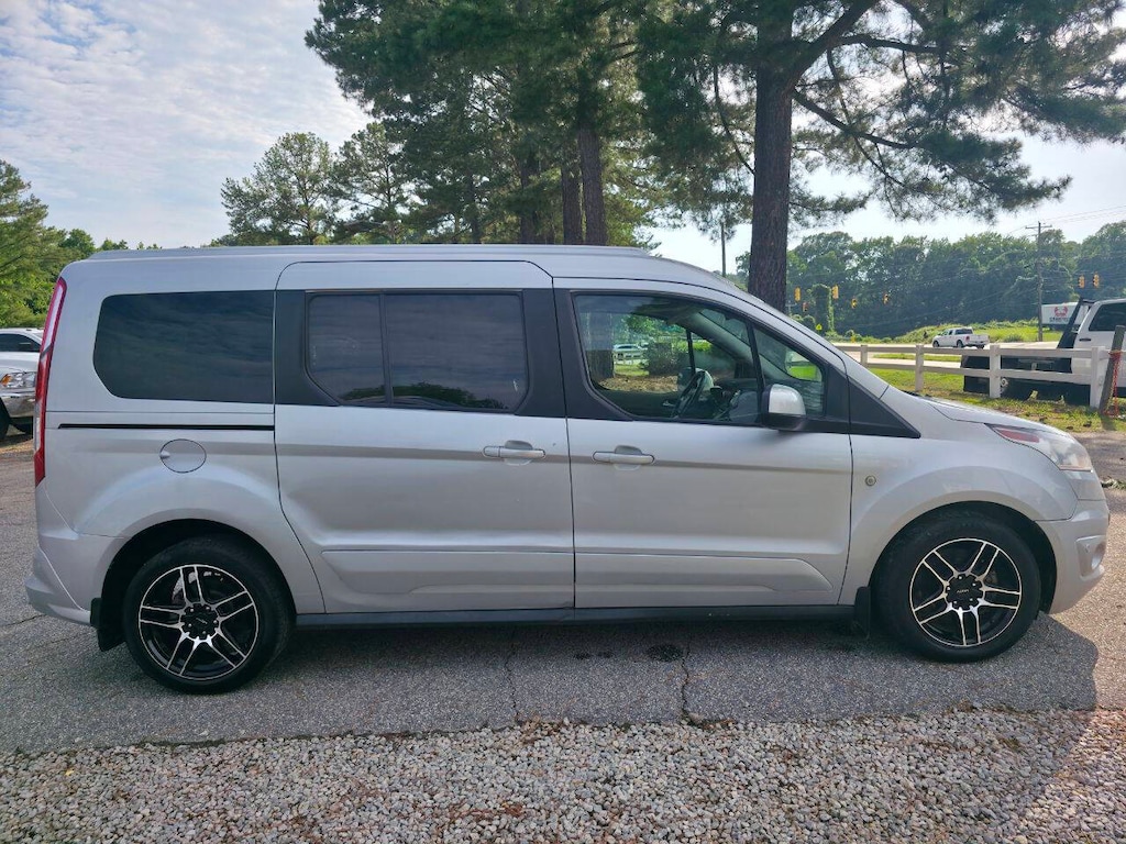 Used 2017 Ford Transit Connect Titanium 4dr LWB Mini Van w/Rear Liftgate Minivan