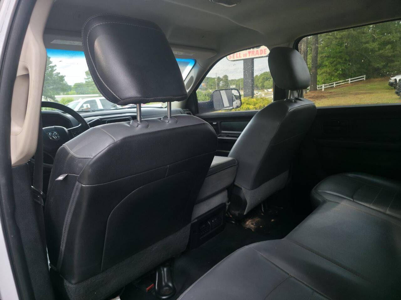 2017 RAM Ram 3500 Chassis Cab Tradesman - Photo 17