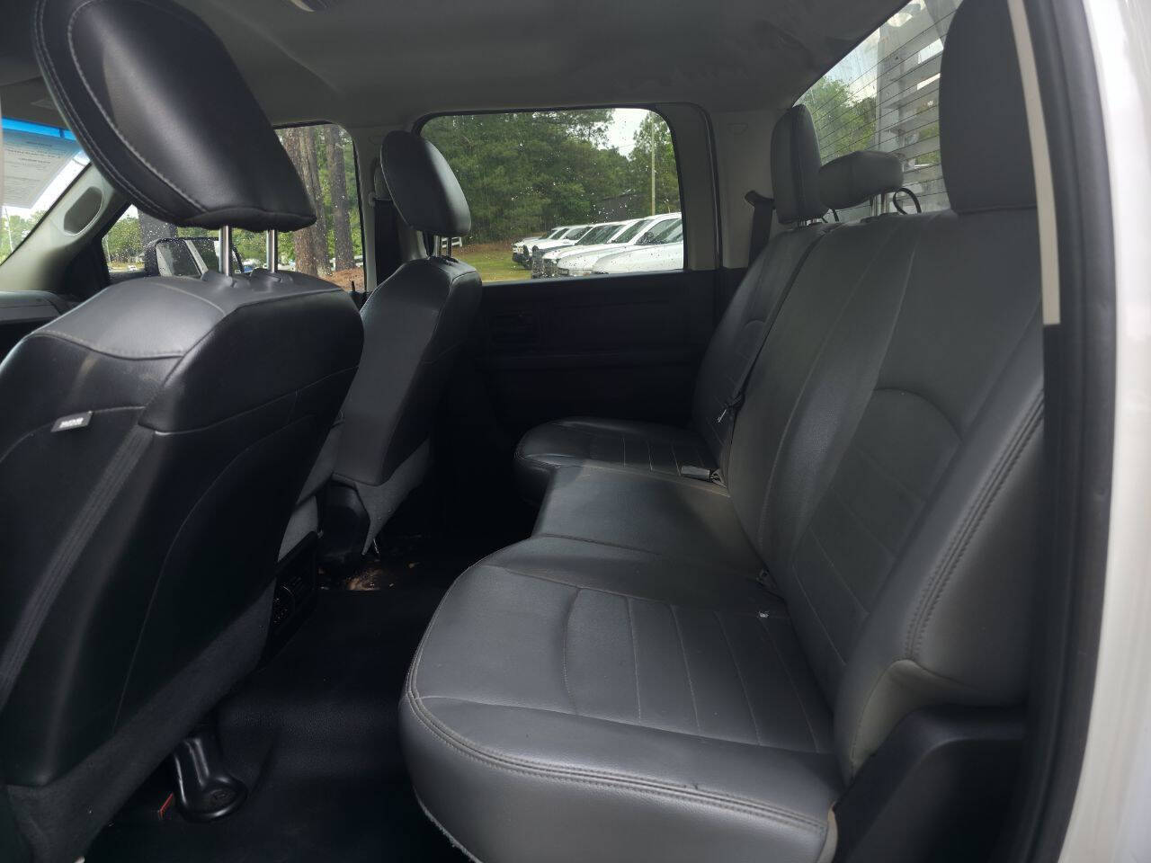 2017 RAM Ram 3500 Chassis Cab Tradesman - Photo 16