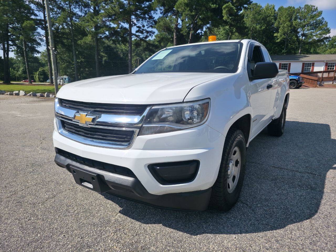 2017 Chevrolet Colorado Work Truck photo 4