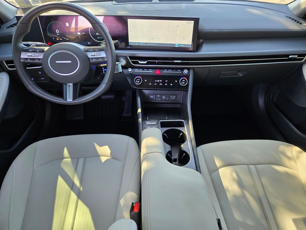 2025 Hyundai Sonata SEL - Photo 11