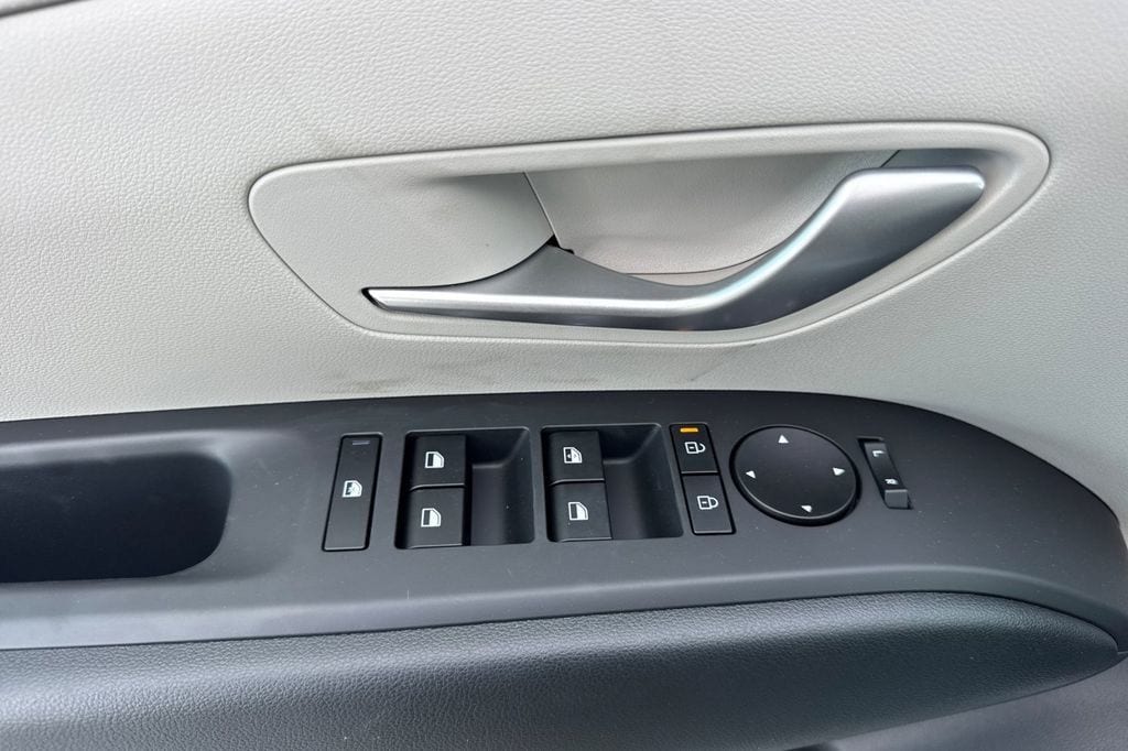 2026 Hyundai Tucson Blue SE - Photo 11
