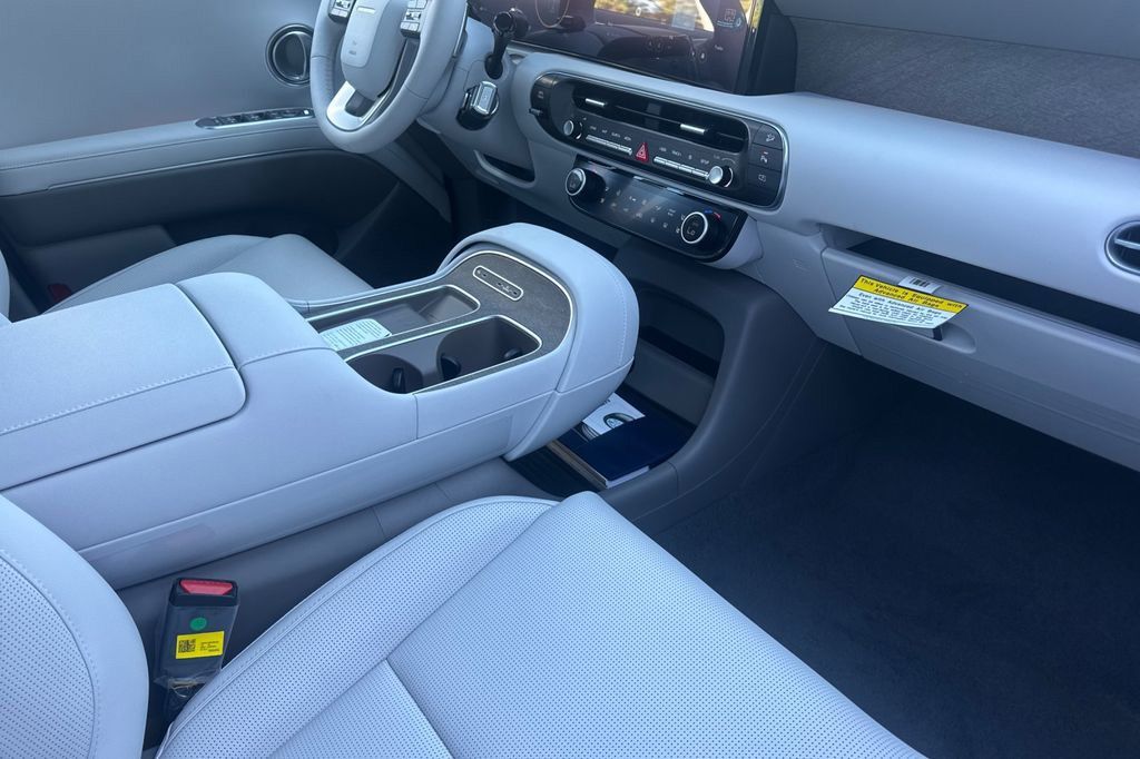 2026 Hyundai Palisade Limited - Photo 14
