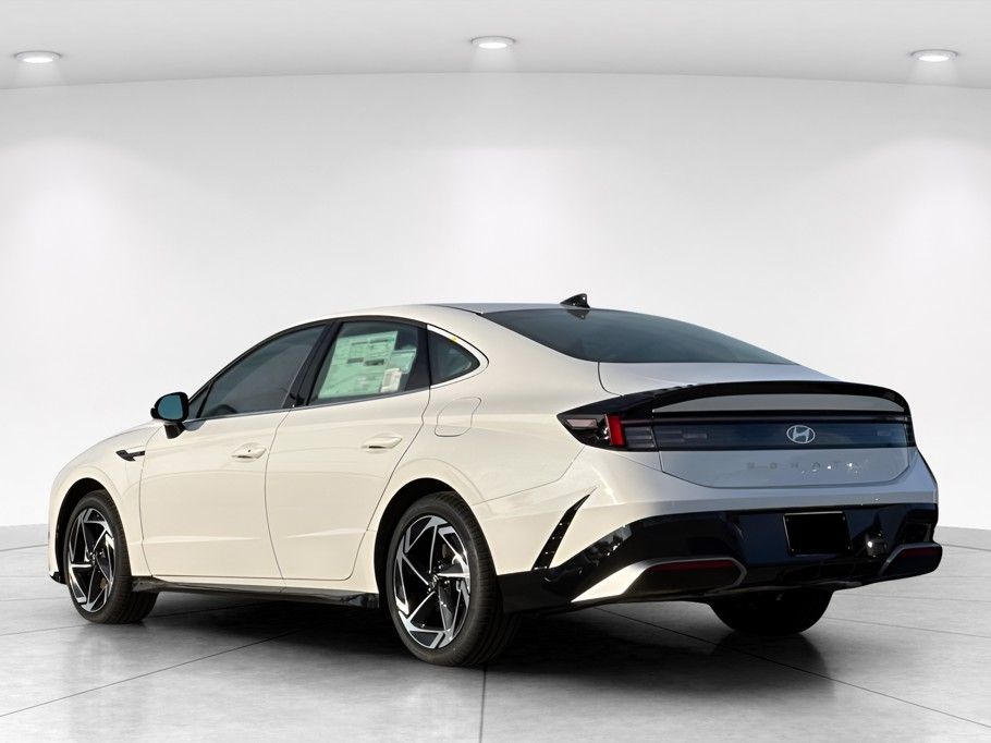 2026 Hyundai Sonata SEL - Photo 6