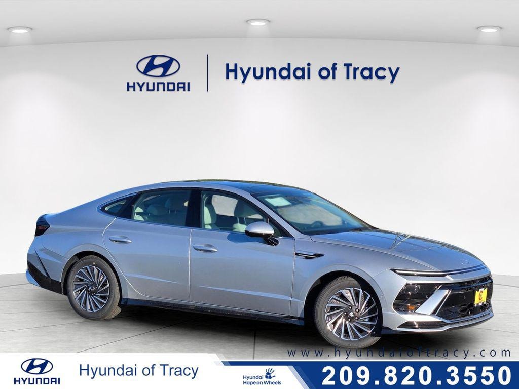 New 2026 Hyundai Sonata Hybrid Limited Sedan