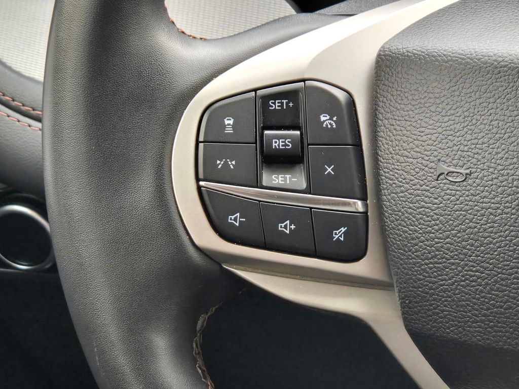 2025 Ford Explorer Active - Photo 14