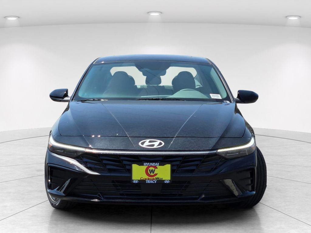 New 2026 Hyundai Elantra SEL Sport Sedan