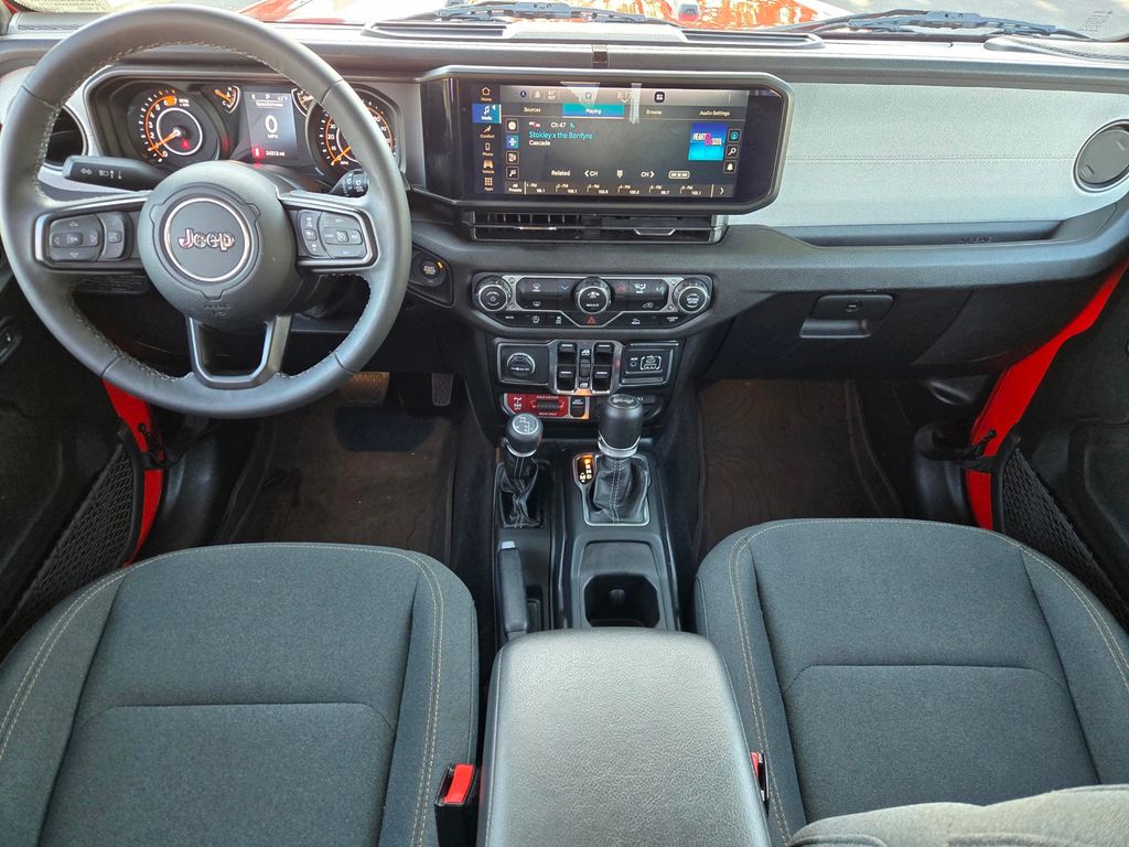 2025 Jeep Wrangler 4-Door Willys - Photo 12