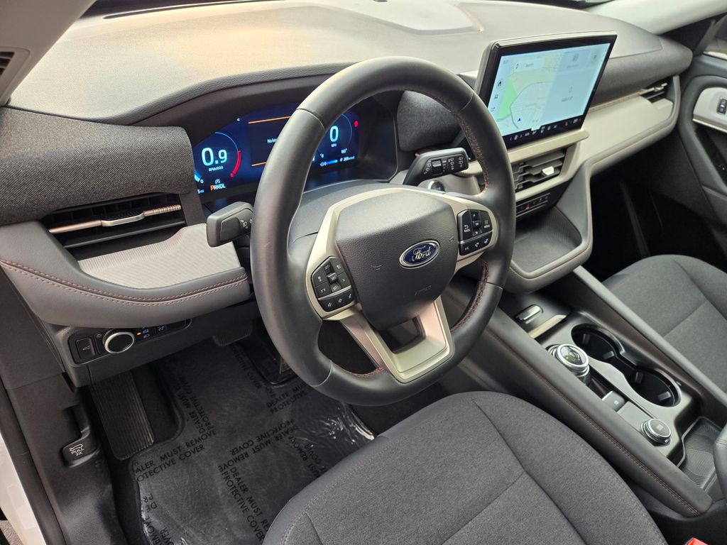 2025 Ford Explorer Active - Photo 17