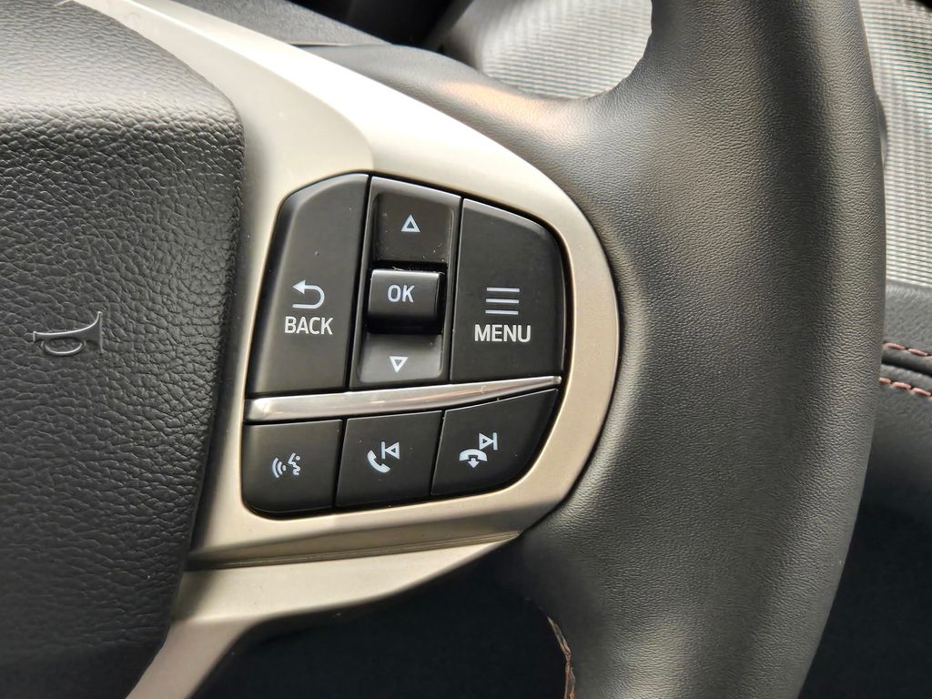 2025 Ford Explorer Active - Photo 15