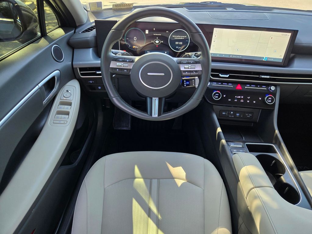 2025 Hyundai Sonata SEL - Photo 12