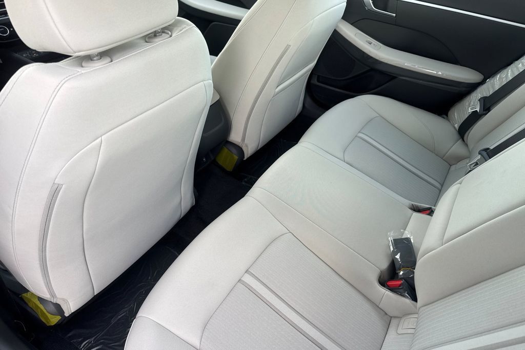 2026 Hyundai Sonata SEL - Photo 13