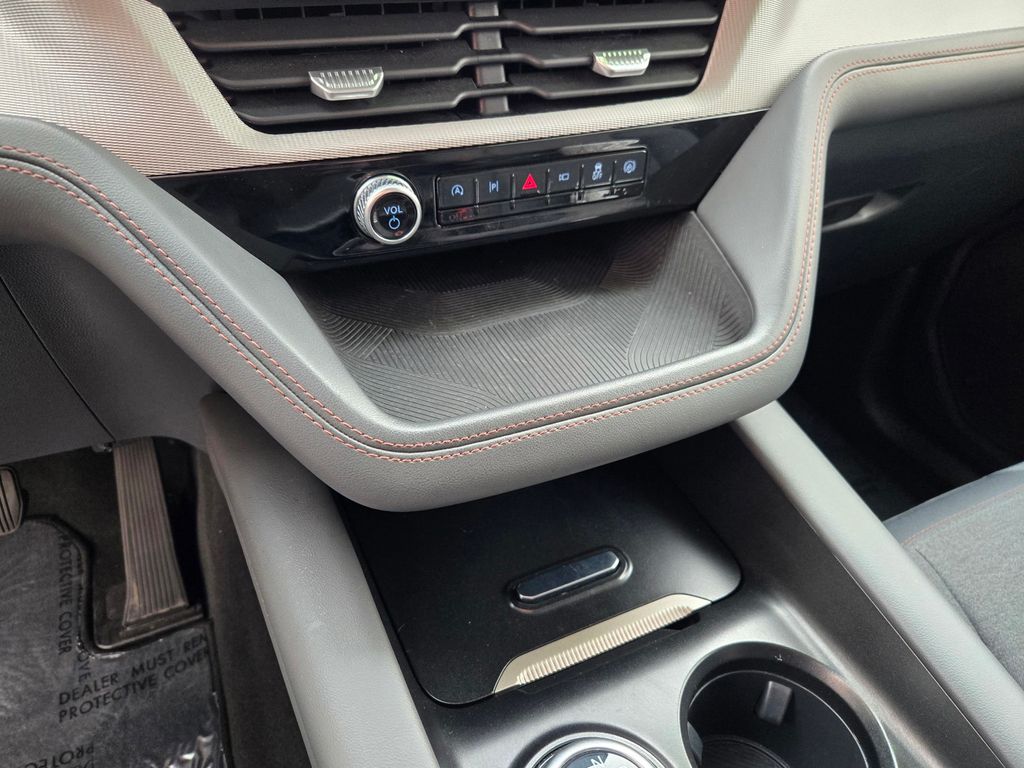 2025 Ford Explorer Active - Photo 21