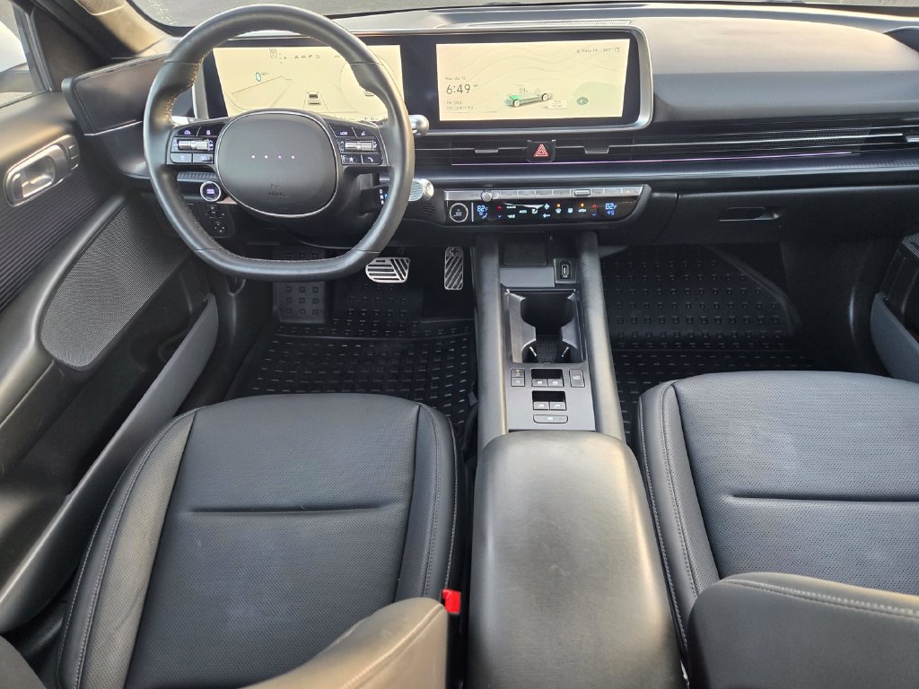 2023 Hyundai IONIQ 6 Limited - Photo 12