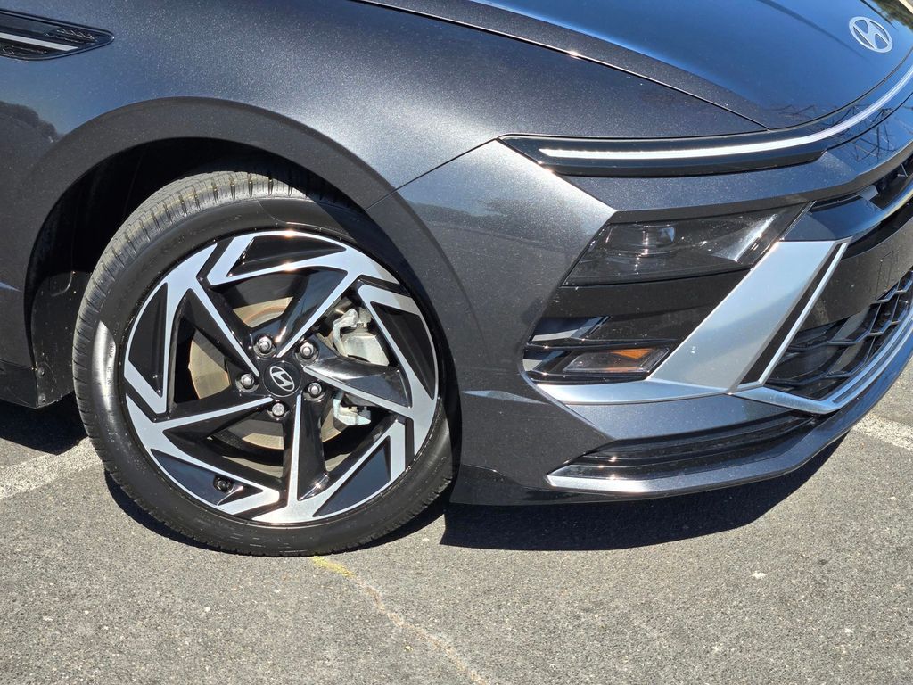 2025 Hyundai Sonata SEL - Photo 9