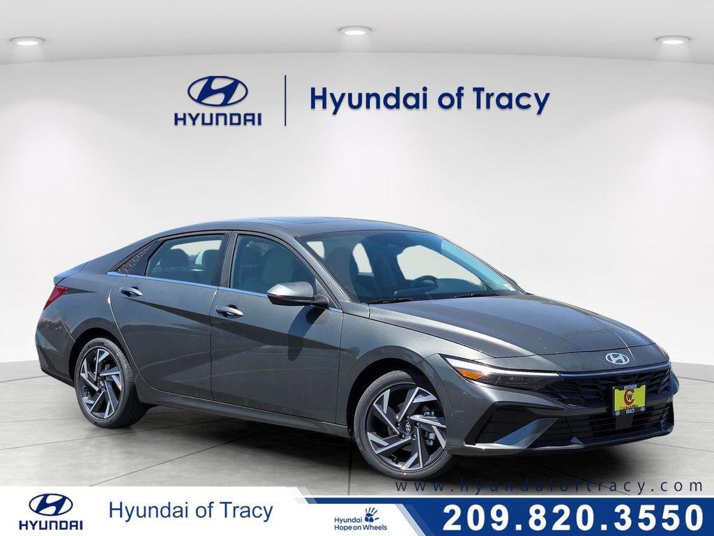 New 2026 Hyundai Elantra Hybrid Limited Sedan