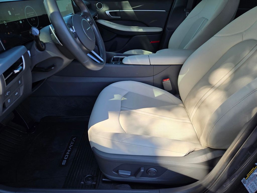 2025 Hyundai Sonata SEL - Photo 25