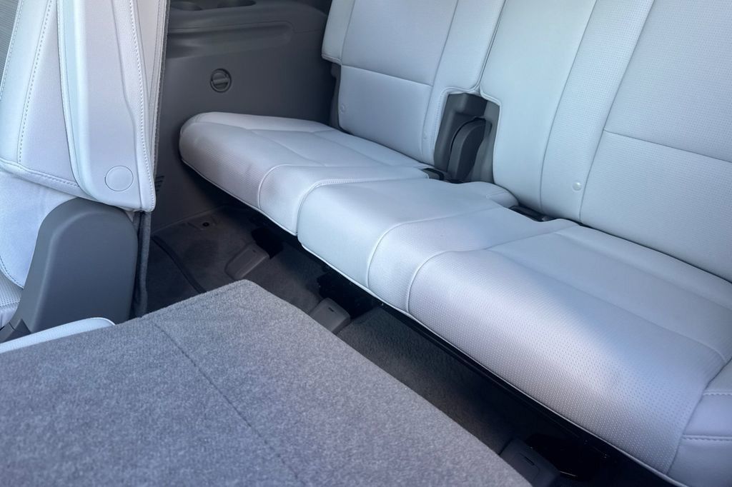 2026 Hyundai Palisade Limited - Photo 12