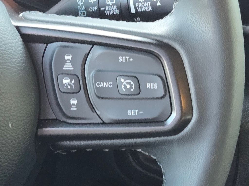 2025 Jeep Wrangler 4-Door Willys - Photo 16